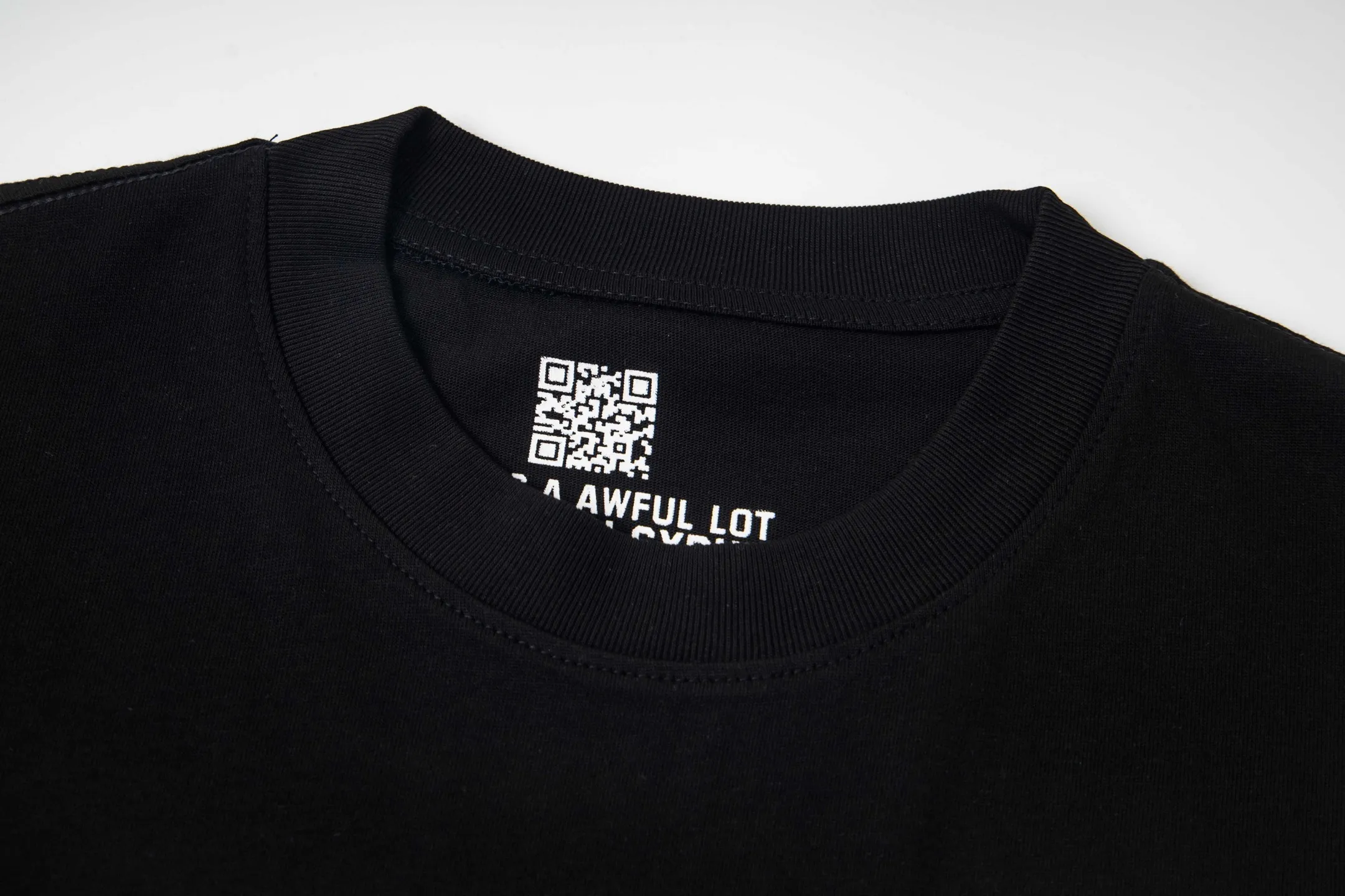2216#Active Black ｜ THAT'S A AWFUL LOT OF COUGH SYRUP In Stock Real shot American simple fashion brand loose casual T-shirt Fabric (fabric): 32 counts Weight combed double yarn pure cotton Sizes (size): S-M L X L Color (colour): Black 👉